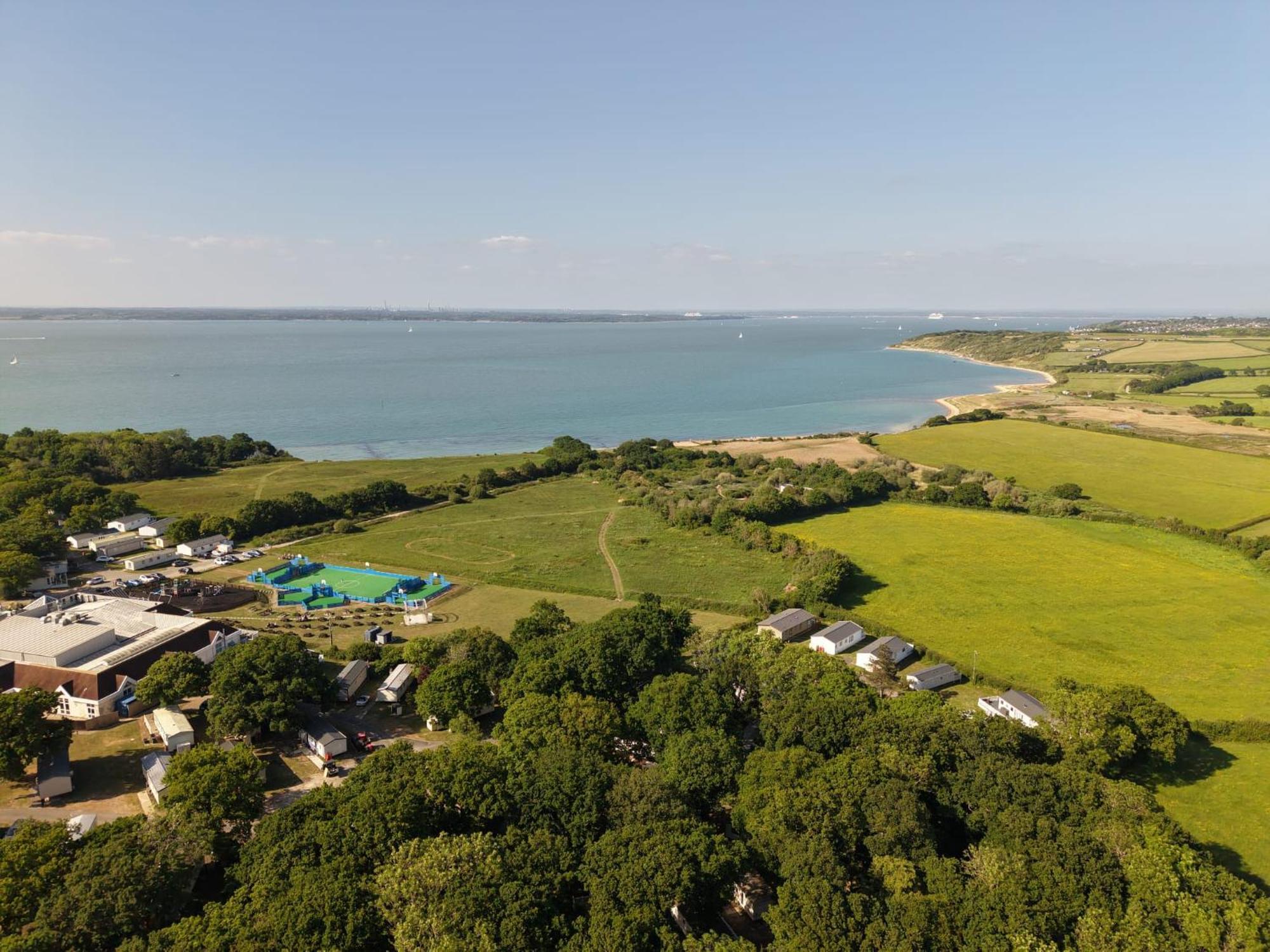 New Caravan, Isle Of White Sea View & Decking Thorness Bay Park Porchfield  Exterior photo